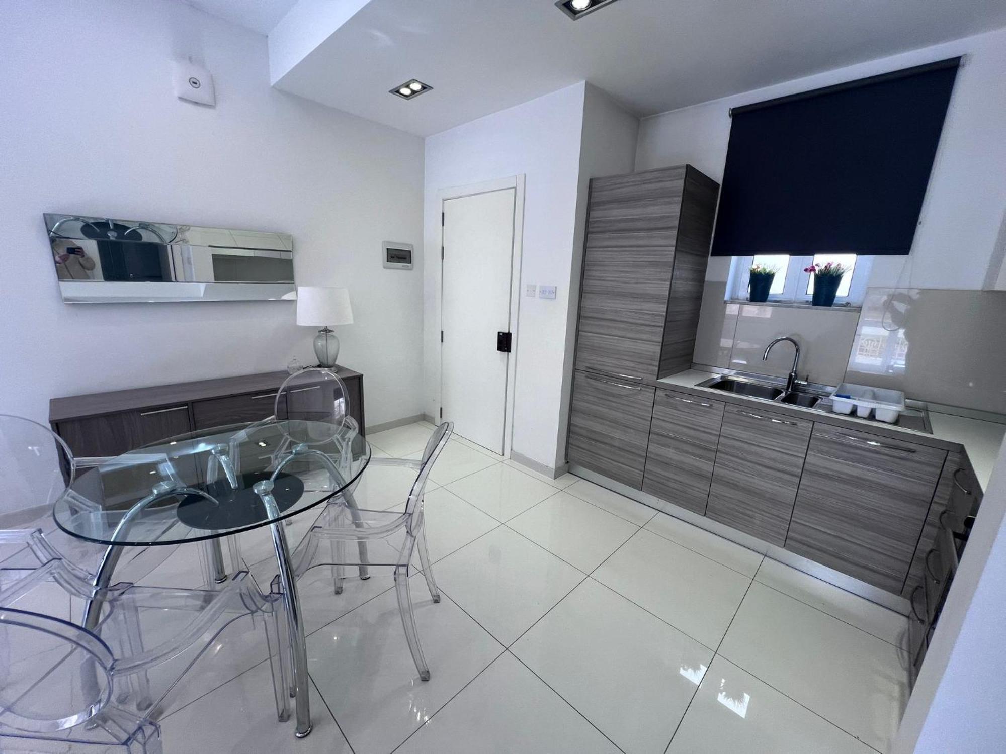 Sunny One Bedroom Apartment In Old Bakery Street Валетта Экстерьер фото